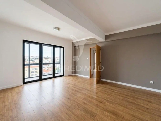 Apartamento T3 para Venda em Almada, Cova da Piedade, Pragal e Cacilhas Foto 9