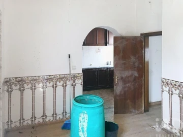 Prédio para Venda em Ramada e Caneças