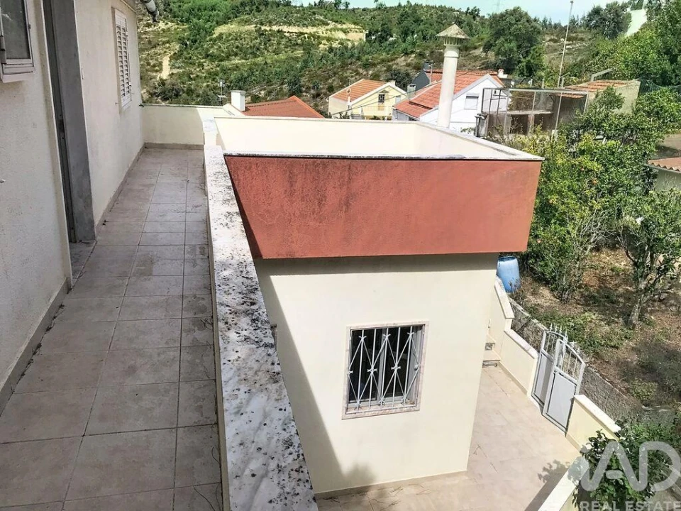 Prédio para Venda em Ramada e Caneças Foto 11