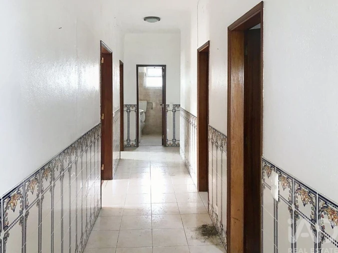 Prédio para Venda em Ramada e Caneças Foto 31