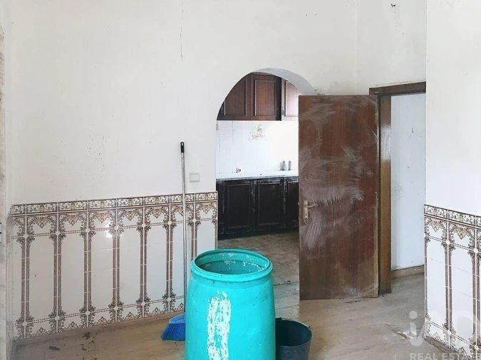 Prédio para Venda em Ramada e Caneças Foto 13