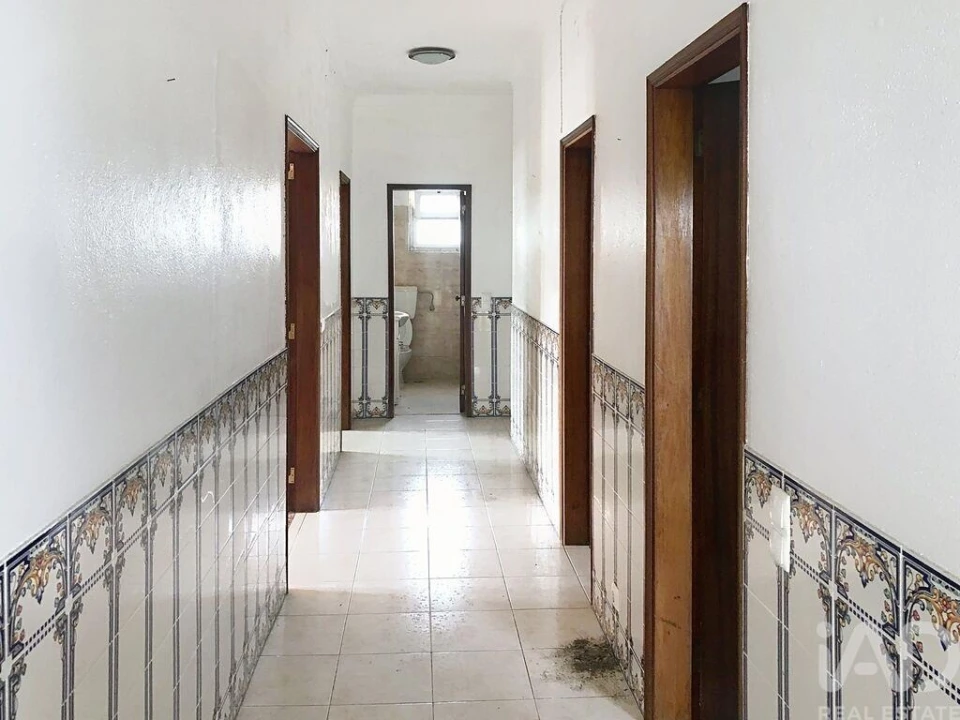 Prédio para Venda em Ramada e Caneças Foto 31