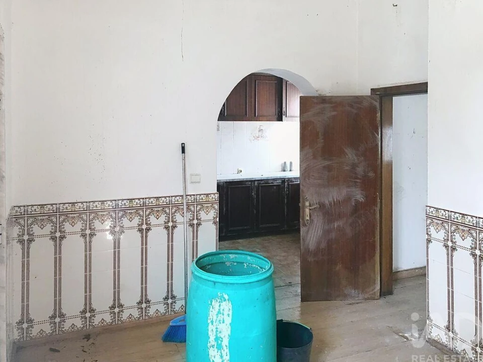 Prédio para Venda em Ramada e Caneças Foto 13