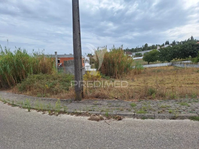 Terreno para Venda em Alcanede Foto 2