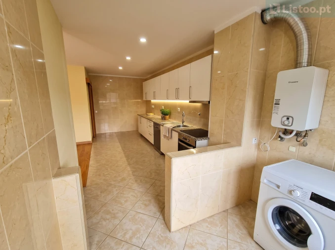Apartamento T2 para Venda em Paranhos Foto 6