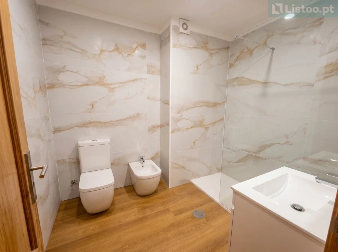 Apartamento T2 para Venda em Paranhos Foto 14