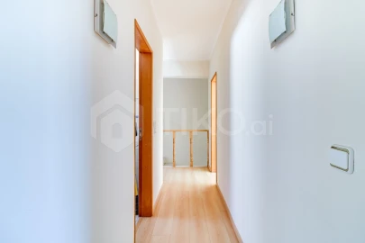 Moradia T4 para Venda em Carnaxide e Queijas