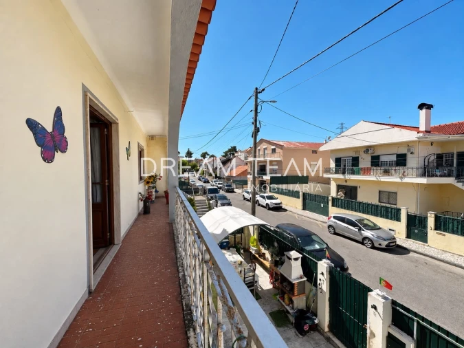 Moradia T3 para Venda em Quinta do Conde Foto 14