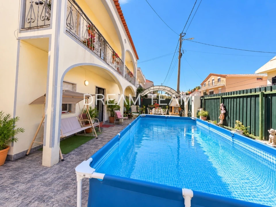 Moradia T3 para Venda em Quinta do Conde Foto 3