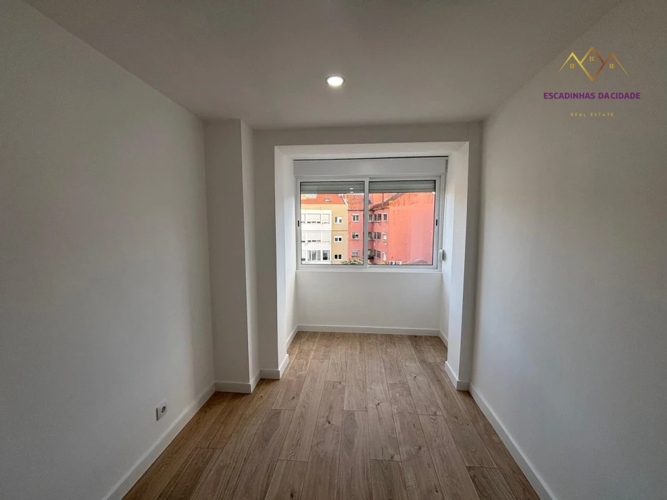 Apartamento T3 para Venda em Odivelas Foto 14