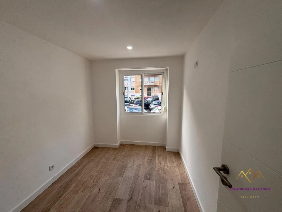 Apartamento T3 para Venda em Odivelas Foto 27