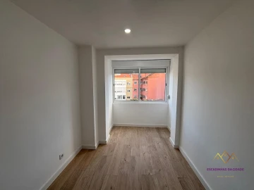 Apartamento T3 para Venda em Odivelas