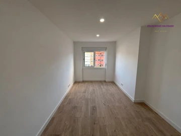 Apartamento T3 para Venda em Odivelas