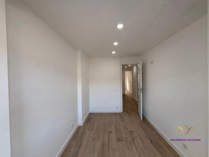 Apartamento T3 para Venda em Odivelas Foto 26