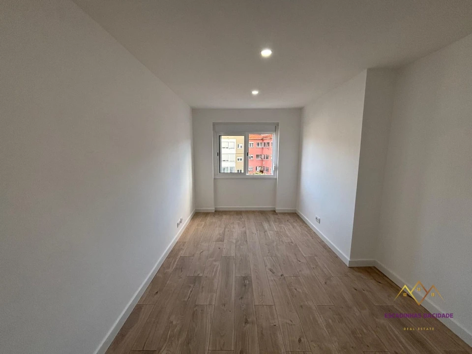 Apartamento T3 para Venda em Odivelas Foto 19