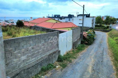 Terreno para Venda em Ponta Delgada (São José)