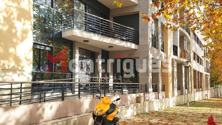 Apartamento T5 para Arrendamento em Parque das Nações
