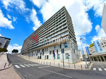 Apartamento T4 para Venda em Parque das Nações
