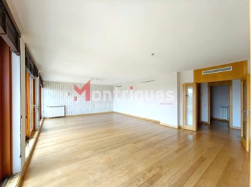 Apartamento T4 para Venda em Parque das Nações