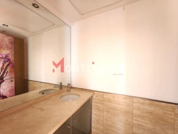 Apartamento T4 para Venda em Parque das Nações