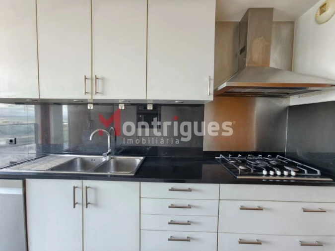 Apartamento T4 para Venda em Parque das Nações Foto 14