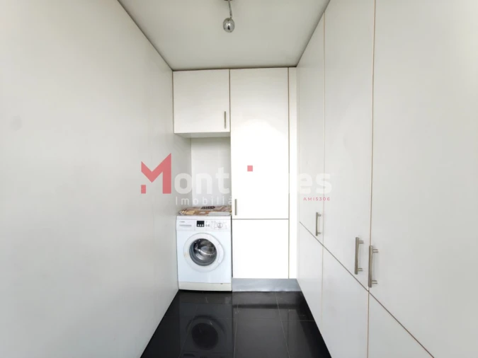 Apartamento T4 para Venda em Parque das Nações Foto 15