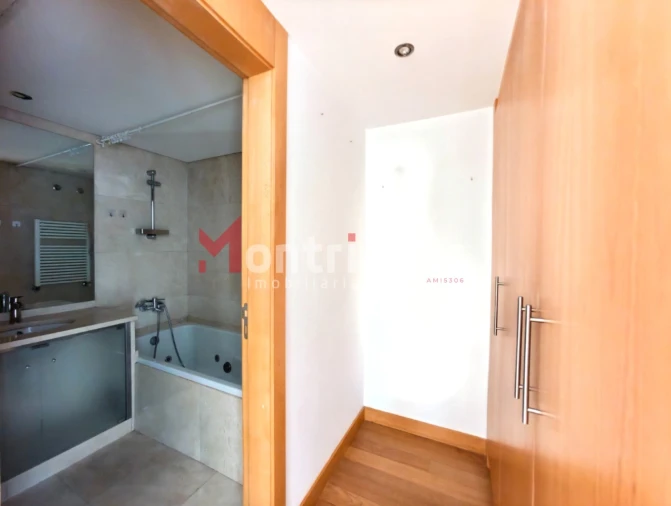 Apartamento T4 para Venda em Parque das Nações Foto 28