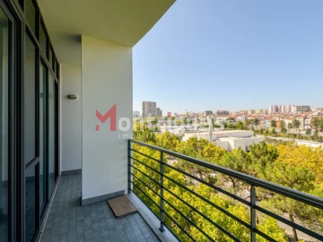 Apartamento T4 para Arrendamento em Parque das Nações
