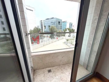 Apartamento T3 para Arrendamento em Parque das Nações
