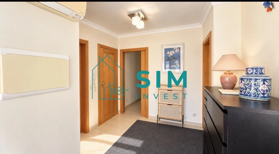 Apartamento T2 para Arrendamento em Quarteira Foto 8