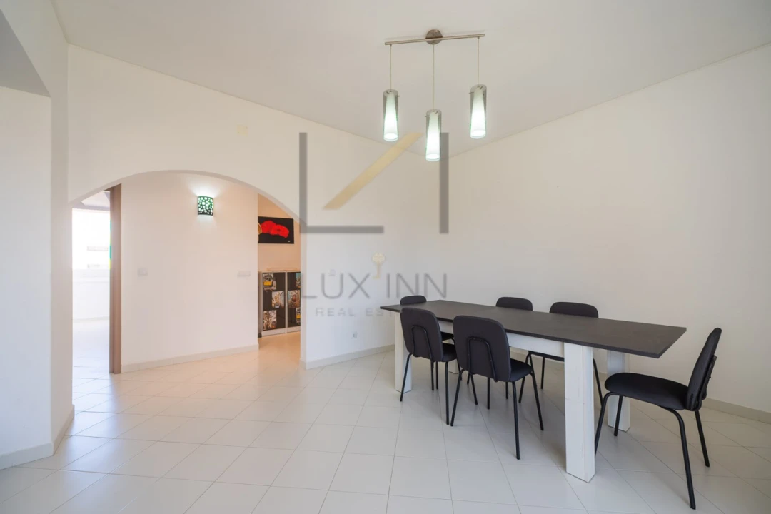 Apartamento T2 para Venda em Costa da Caparica Foto 6