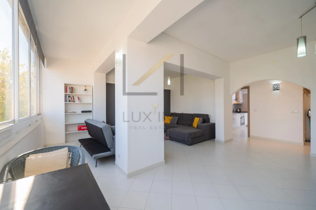 Apartamento T2 para Venda em Costa da Caparica Foto 16