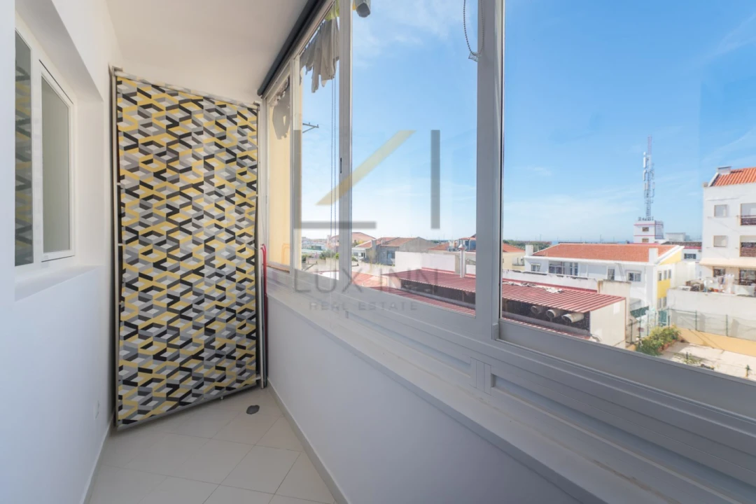 Apartamento T2 para Venda em Costa da Caparica Foto 27