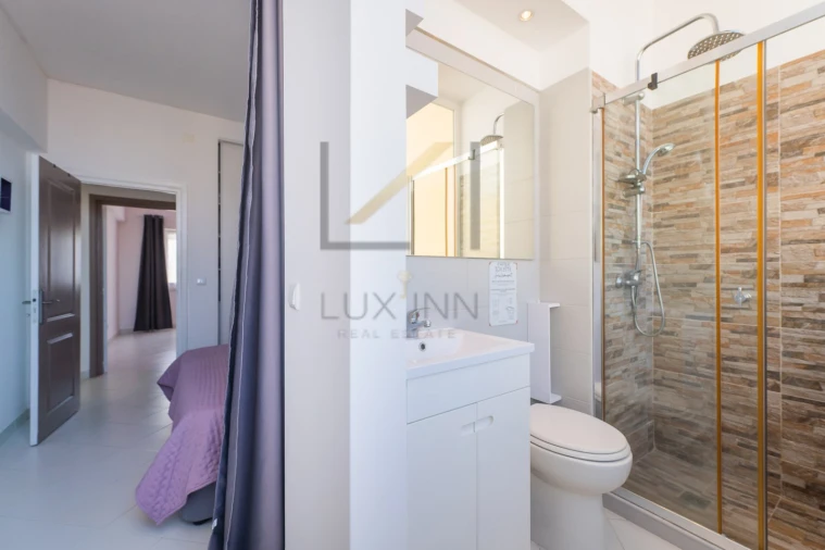 Apartamento T2 para Venda em Costa da Caparica Foto 34
