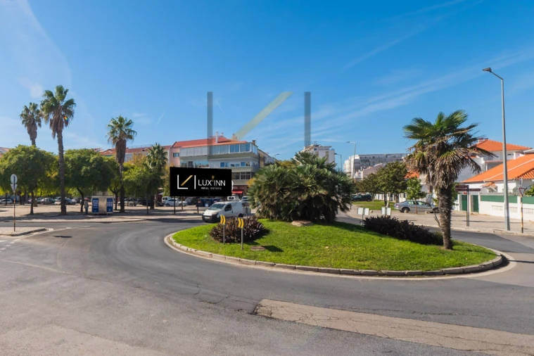 Apartamento T2 para Venda em Costa da Caparica Foto 47