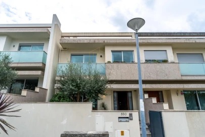 Moradia T4 para Venda em Santa Maria da Feira, Travanca, Sanfins e Espargo