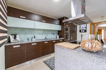 Moradia T4 para Venda em Santa Maria da Feira, Travanca, Sanfins e Espargo