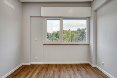 Apartamento T3 para Venda em São Domingos de Benfica