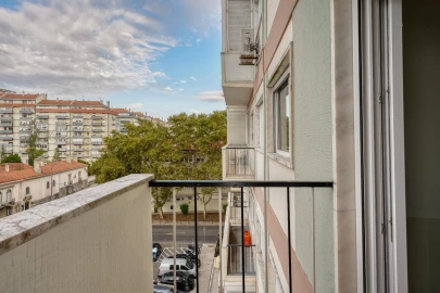 Apartamento T3 para Venda em São Domingos de Benfica