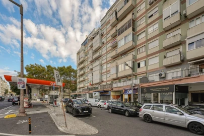 Apartamento T3 para Venda em São Domingos de Benfica