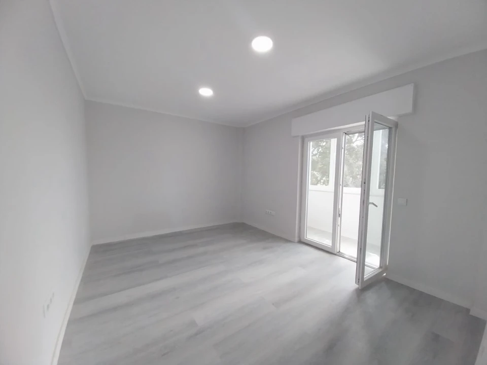 Apartamento T2 para Venda em Setubal (São Sebastião) Foto 8