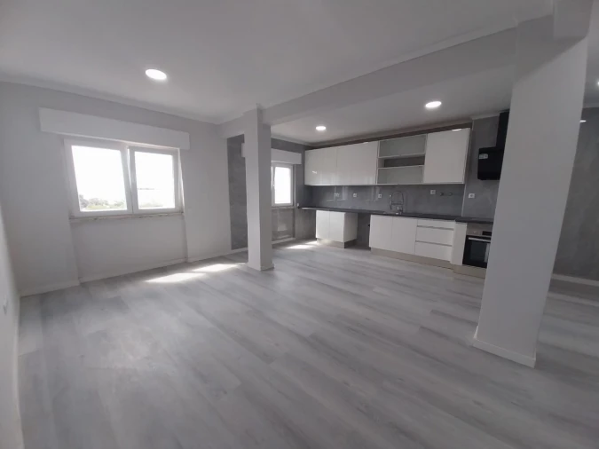 Apartamento T2 para Venda em Setubal (São Sebastião) Foto 3
