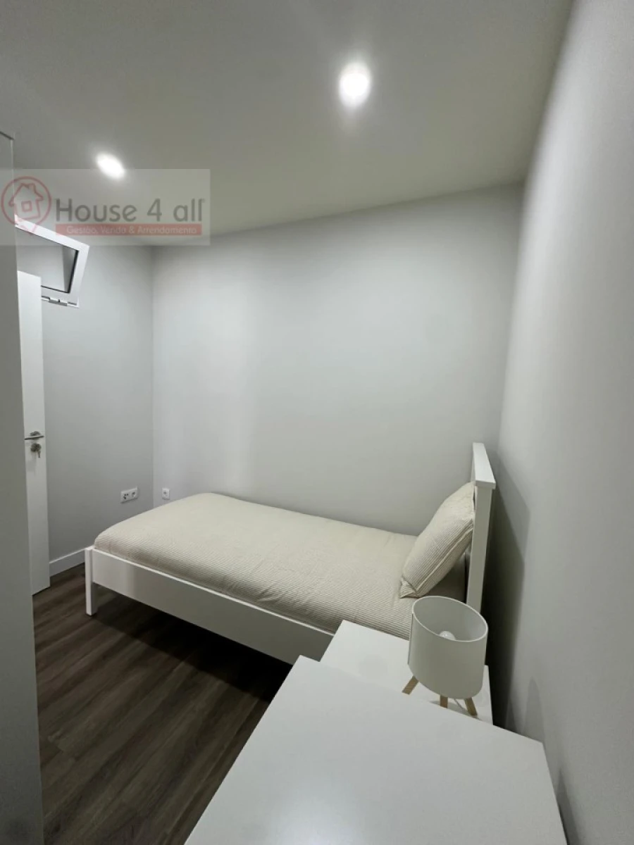 Quarto para Arrendamento em Benfica Foto 2