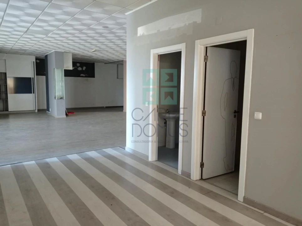 Loja para Venda em Odivelas Foto 20