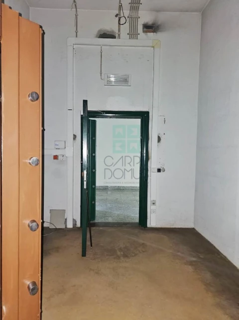 Prédio para Venda em Carrazeda de Ansiães