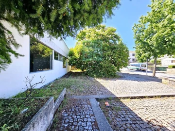 Prédio para Venda em Carrazeda de Ansiães