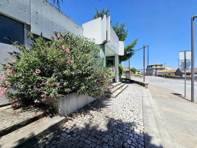 Prédio para Venda em Carrazeda de Ansiães Foto 34