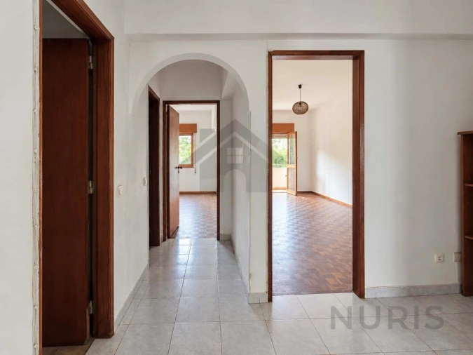 Apartamento T2 para Venda em Portimão Foto 6