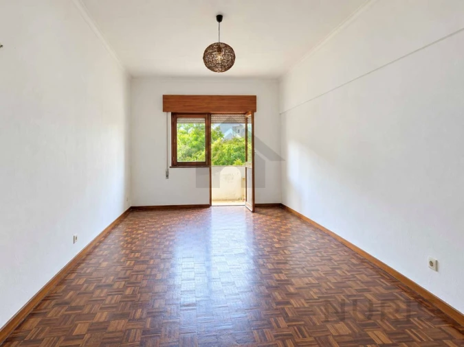Apartamento T2 para Venda em Portimão Foto 8