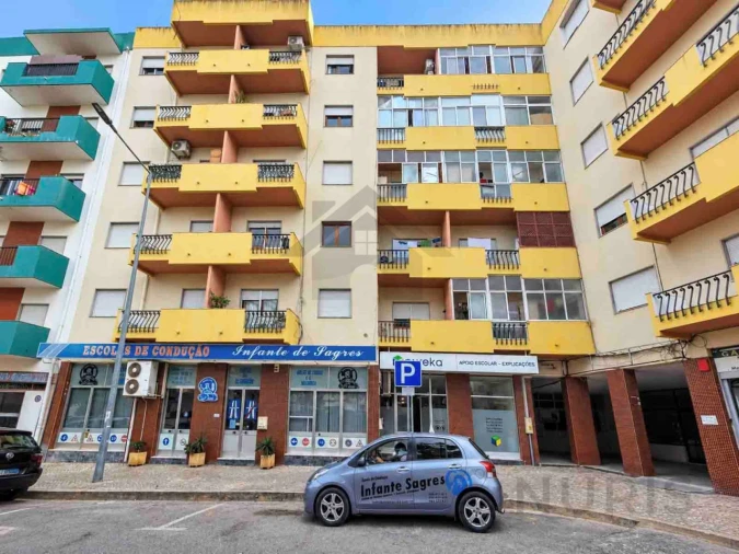 Apartamento T2 para Venda em Portimão Foto 18